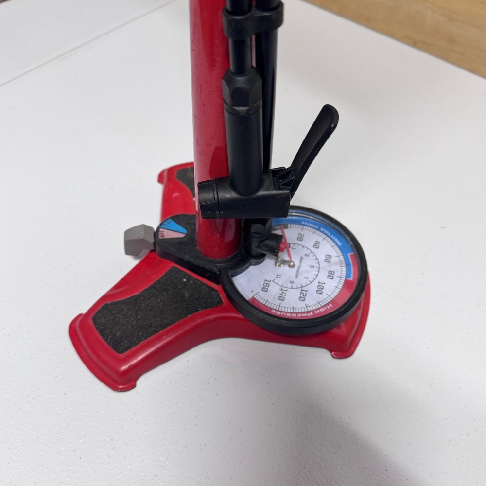Bontrager Dual Charger Floor Pump Red High Pressure Volume Bike Setting - Picture 3 of 9